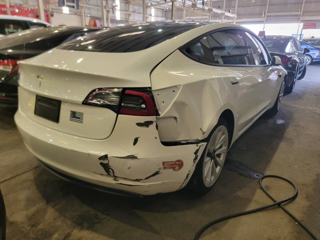 2021 TESLA MODEL 3 — 119097 Miles — Lot 46715105 — Ind. 12 - Marhaba Auctions Used Cars - Image 4