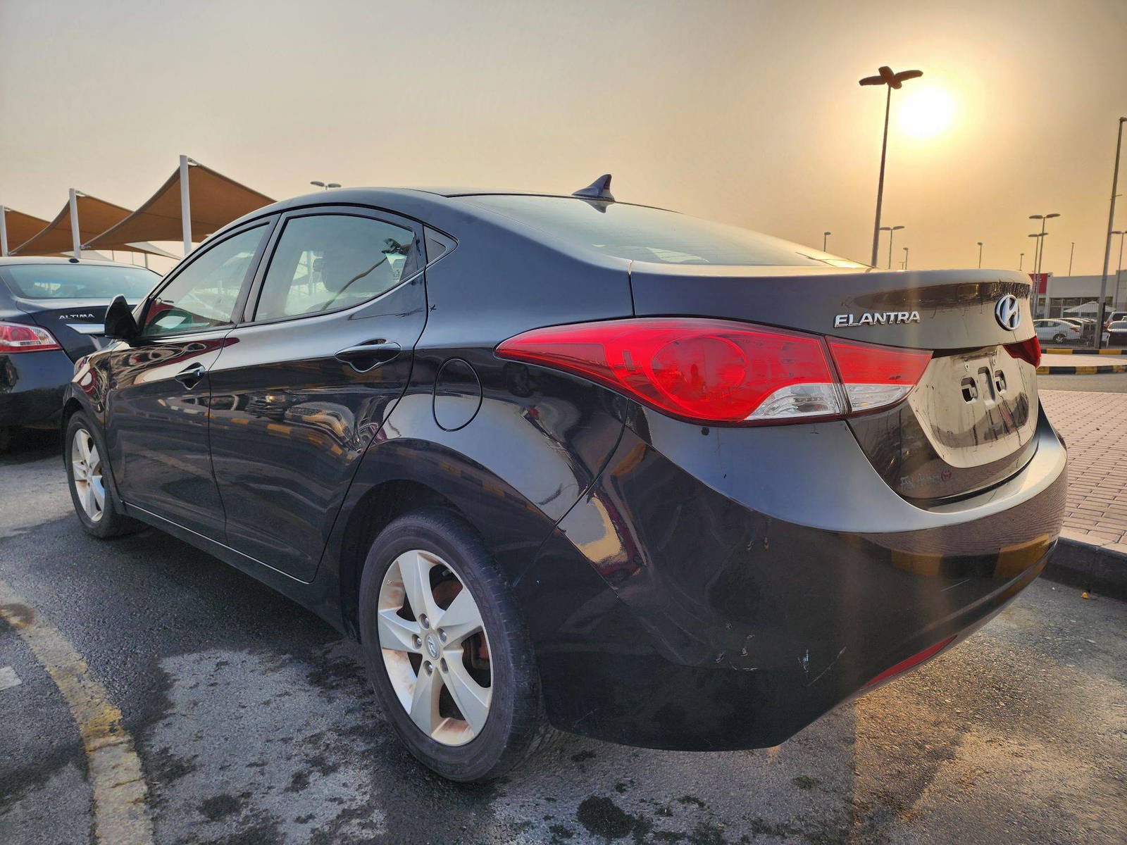 2013 HYUNDAI ELANTRA — 150736 Miles — Lot 38632989 — Souq - Marhaba Auctions Used Cars - Image 3