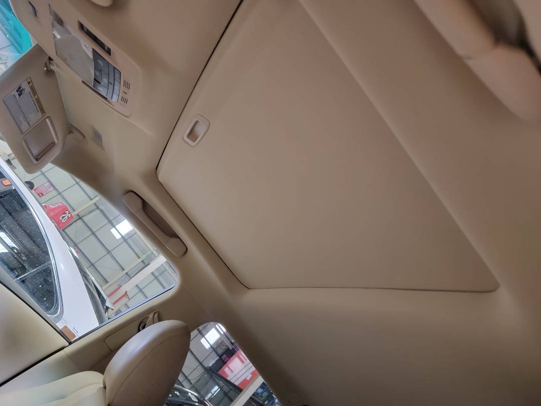 2010 LEXUS RX 350 — 158776 Miles — Lot C040710 — Main - Marhaba Auctions Used Cars - Image 10