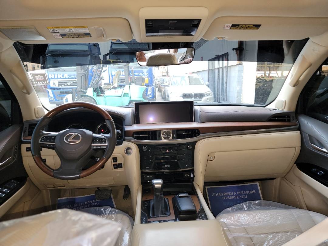 2016 LEXUS LX 570 — 115305 KM — Lot G4215610 — Main - Marhaba Auctions Used Cars - Image 8