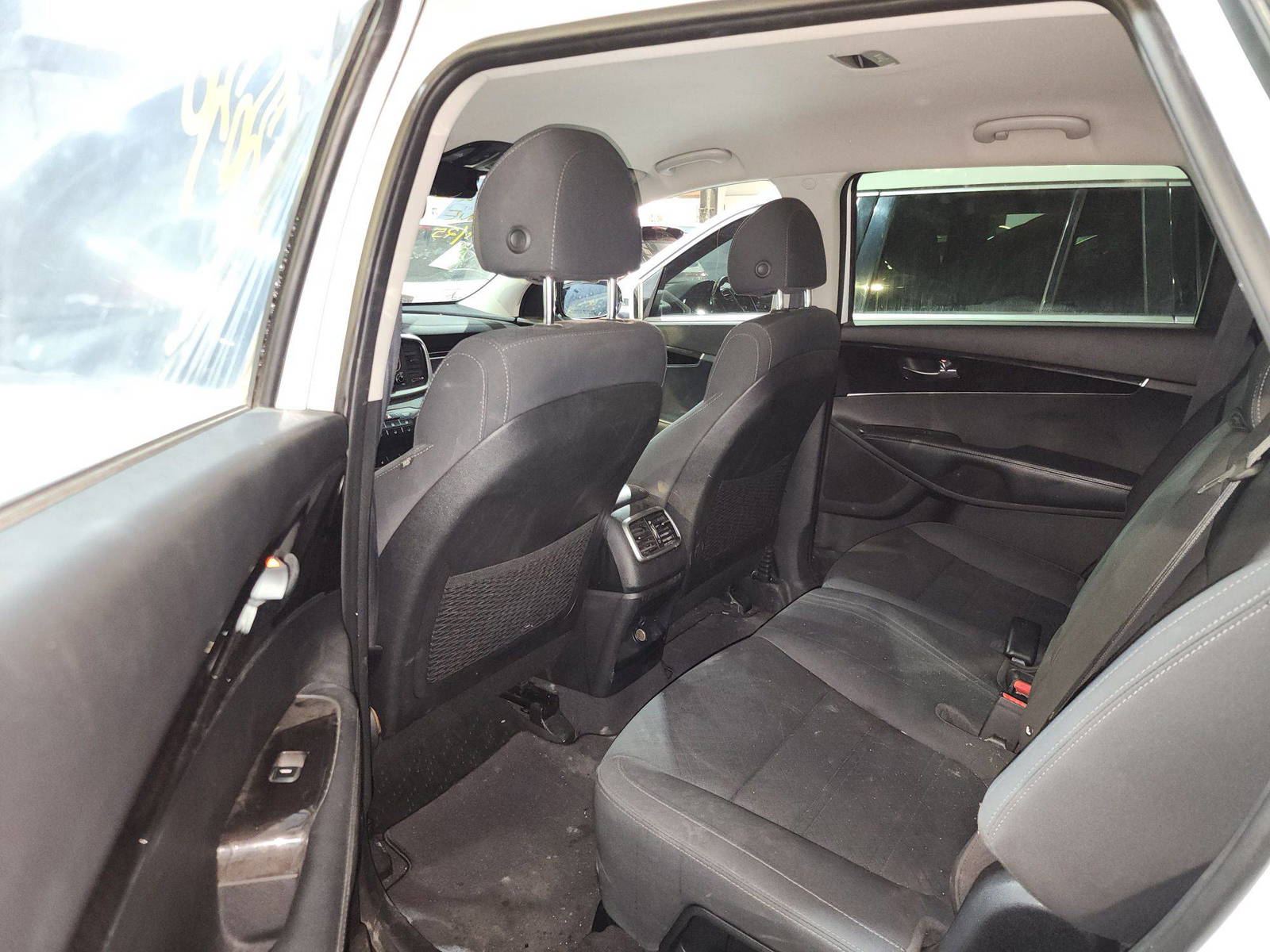 2018 KIA SORENTO — 113006 KM — Lot 20204292 — Al Quoz - Marhaba Auctions Used Cars - Image 7