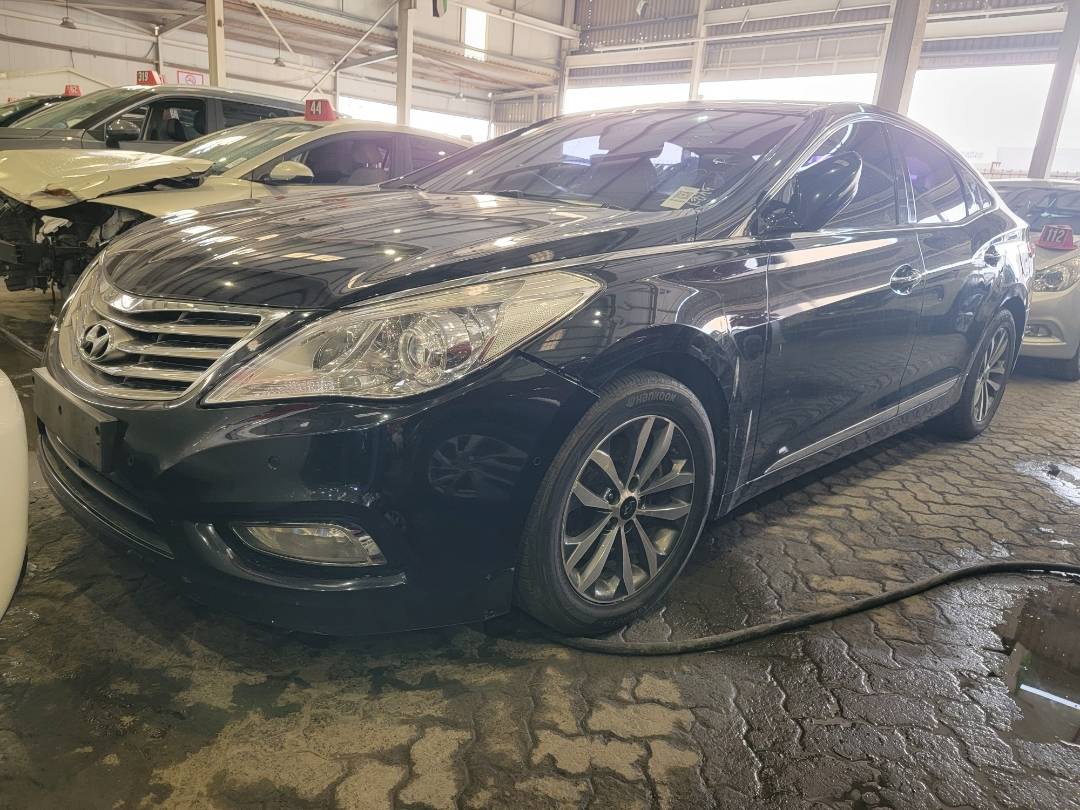 2012 HYUNDAI GRANDEUR — 372208 KM — Lot 140841 — Main - Marhaba Auctions Used Cars - Image 5