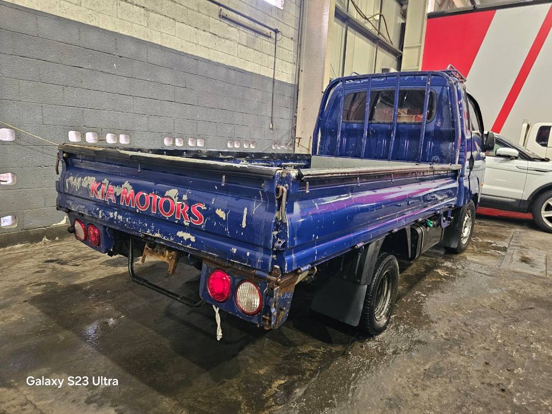 KIA BONGO 3 2011 - Marhaba Auction Used Cars - Image 4