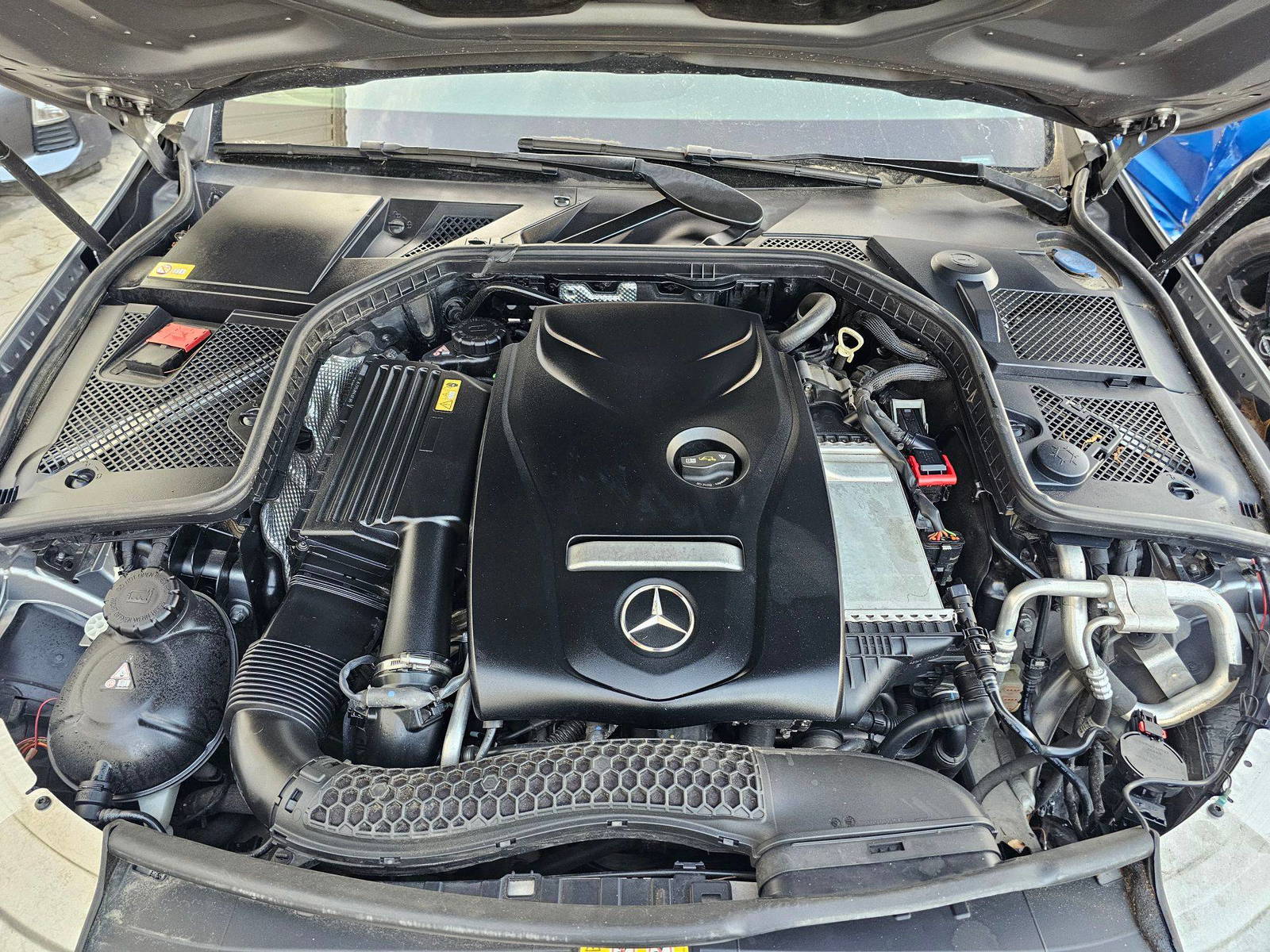 MERCEDES BENZ C300 2015 - Marhaba Auction Used Cars - Image 12