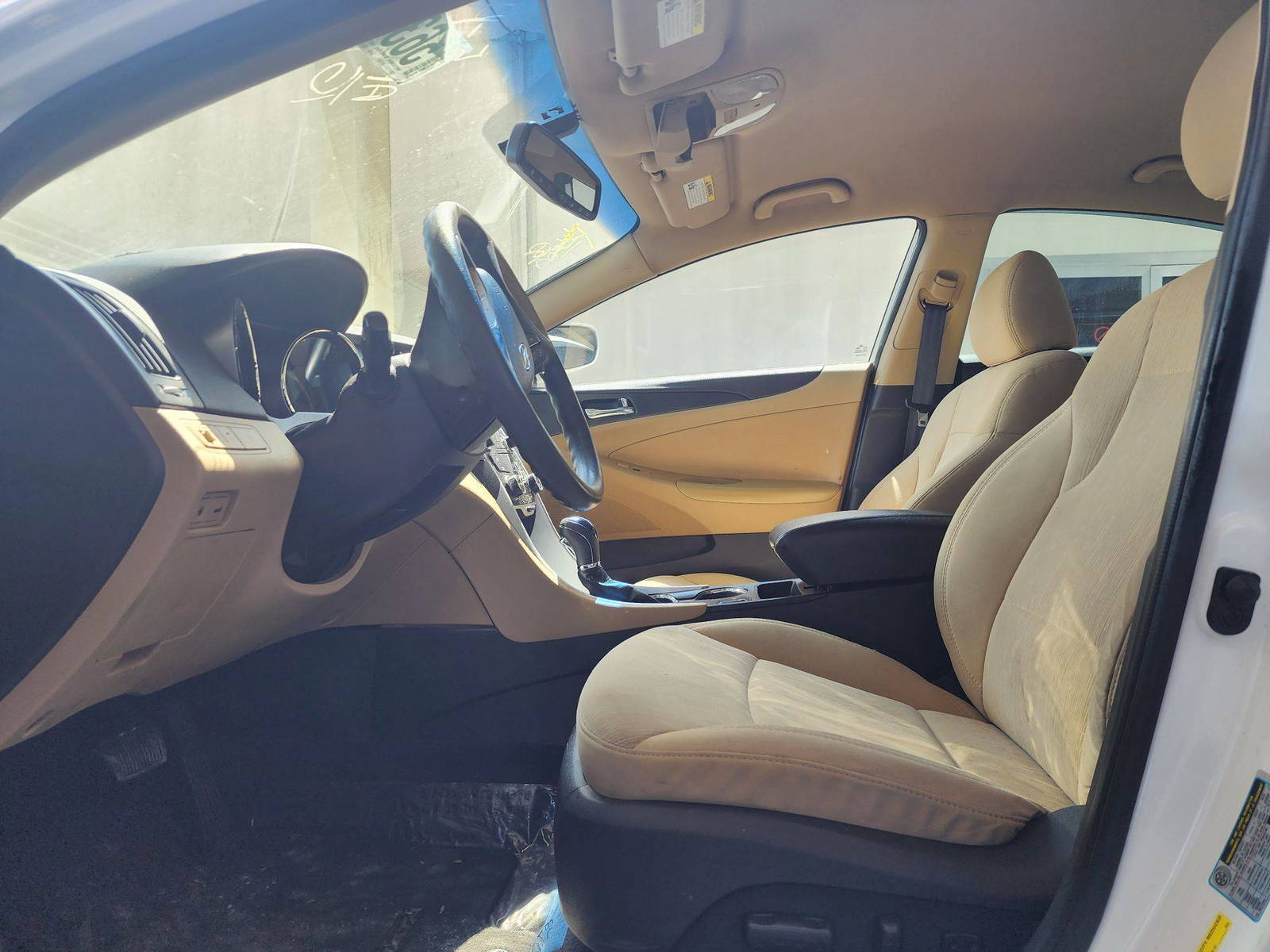 2013 HYUNDAI SONATA — 156990 Miles — Lot 56342594 — Souq - Marhaba Auctions Used Cars - Image 8