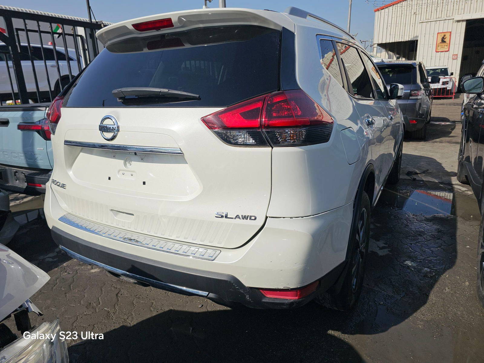 2018 NISSAN ROGUE — 180068 Miles — Lot MV0JC772815 — Main - Marhaba Auctions Used Cars - Image 3