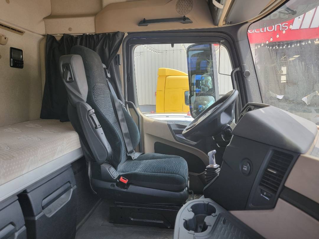 2018 MERCEDES BENZ ACTROS 1845 — 929481 KM — Lot 992886 - Marhaba Auctions Used Cars - Image 10