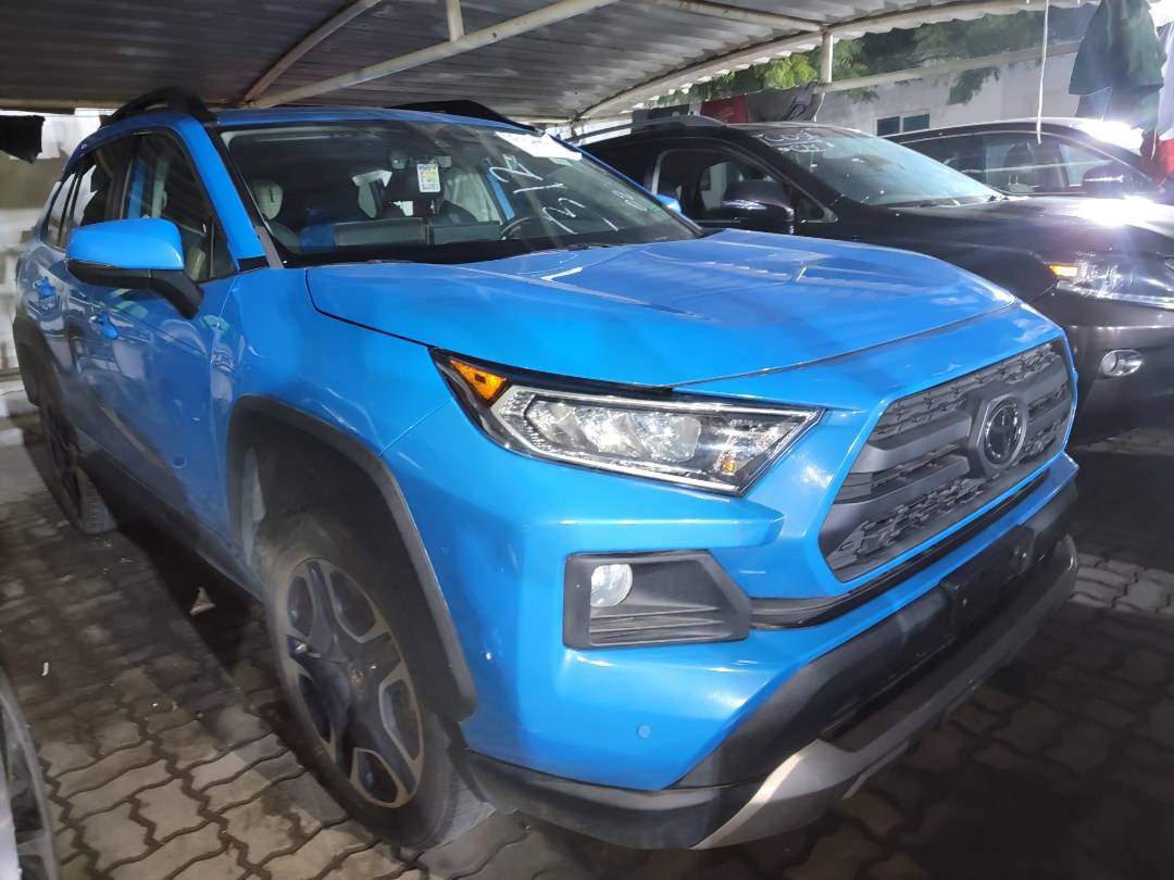 2019 TOYOTA RAV4 — 32393 Miles — Lot 023617 - Marhaba Auctions Used Cars - Image 3