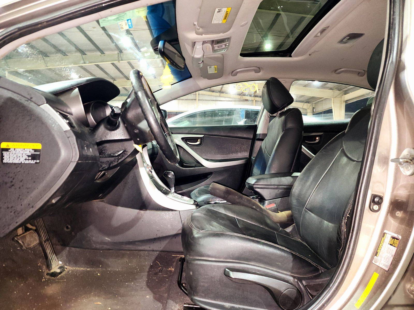 2011 HYUNDAI ELANTRA — 163490 Miles — Lot 40161050 — Souq - Marhaba Auctions Used Cars - Image 9