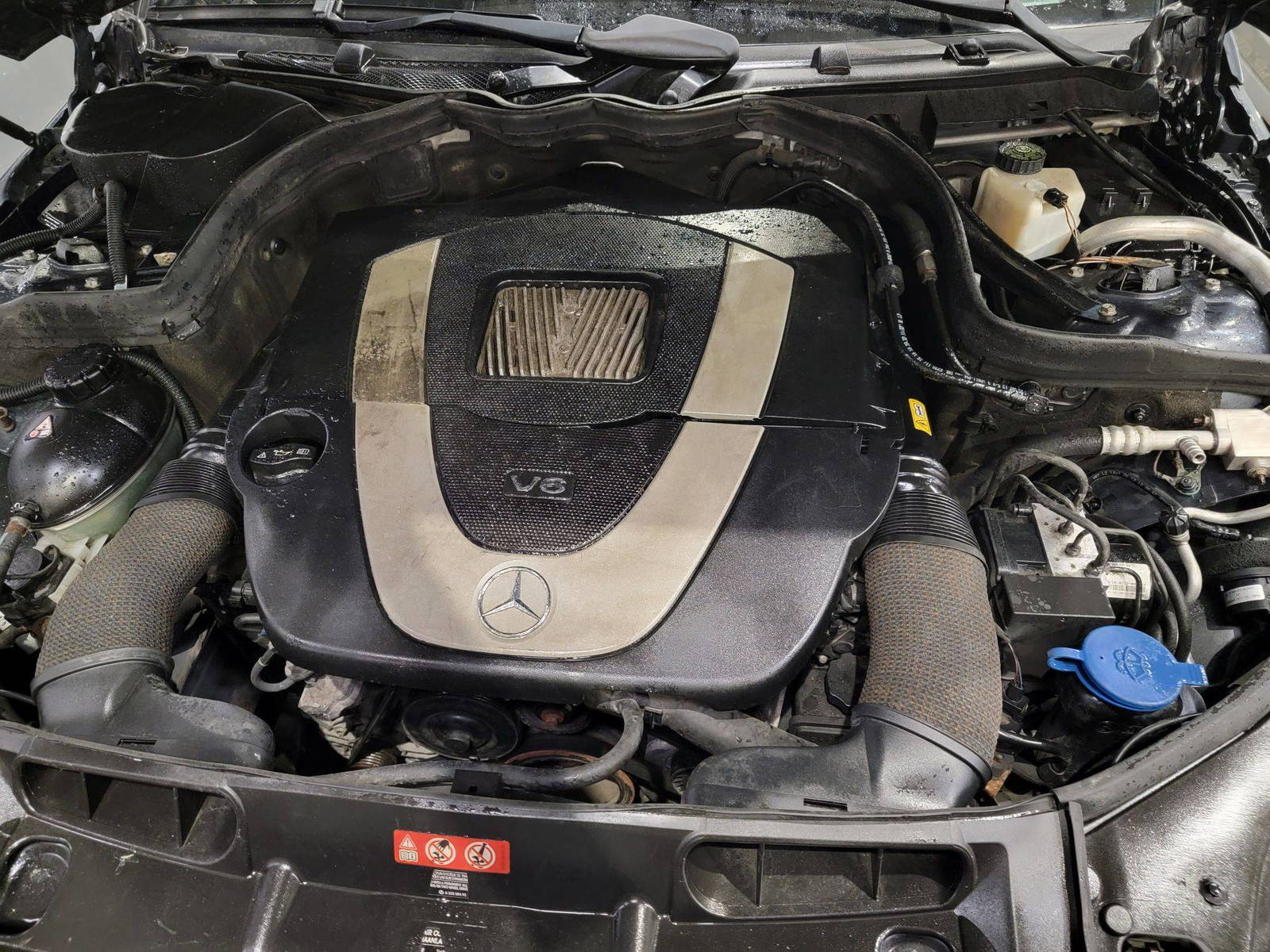 2011 MERCEDES BENZ C300 — 198818 KM — Lot 490802 — Main - Marhaba Auctions Used Cars - Image 11