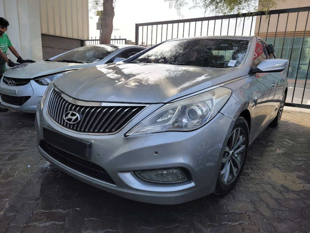 2012 HYUNDAI GRANDEUR — 309213 KM — Lot 154174 — Main - Marhaba Auctions Used Cars - Image 5