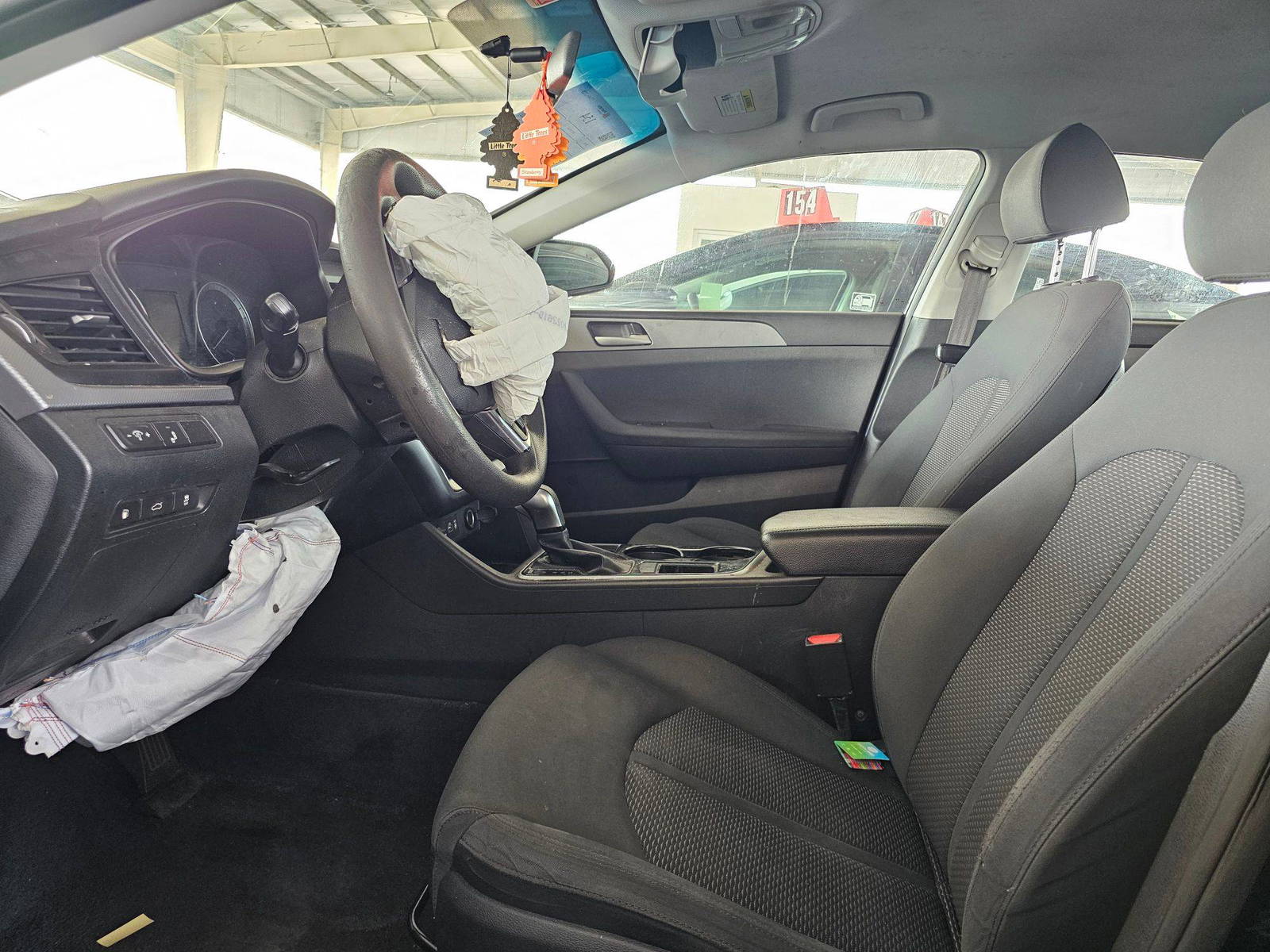 HYUNDAI SONATA 2018 - Marhaba Auction Used Cars - Image 8