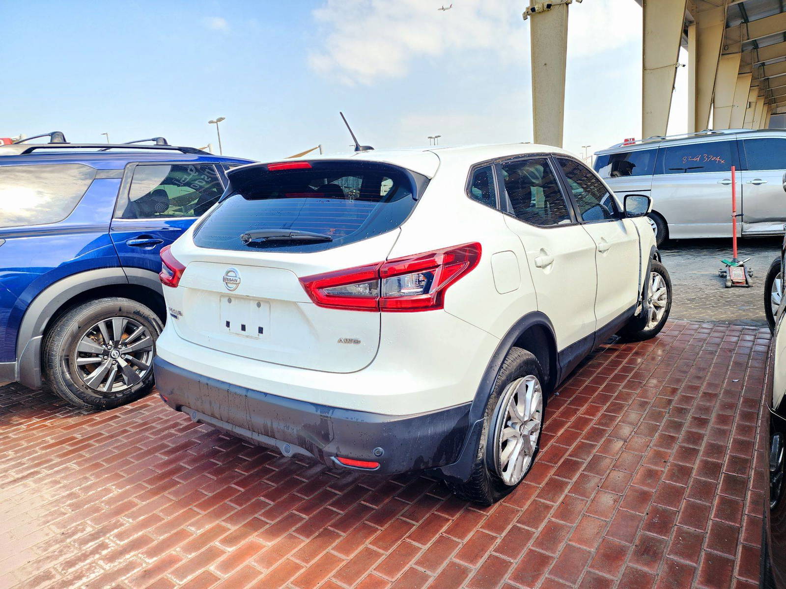 2021 NISSAN ROGUE SPORTS — 84481 Miles — Lot 0MW435332 — Souq - Marhaba Auctions Used Cars - Image 3