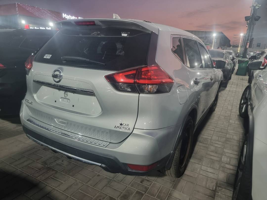 2017 NISSAN ROGUE — 228012 Miles — Lot C782315 — Main - Marhaba Auctions Used Cars - Image 4