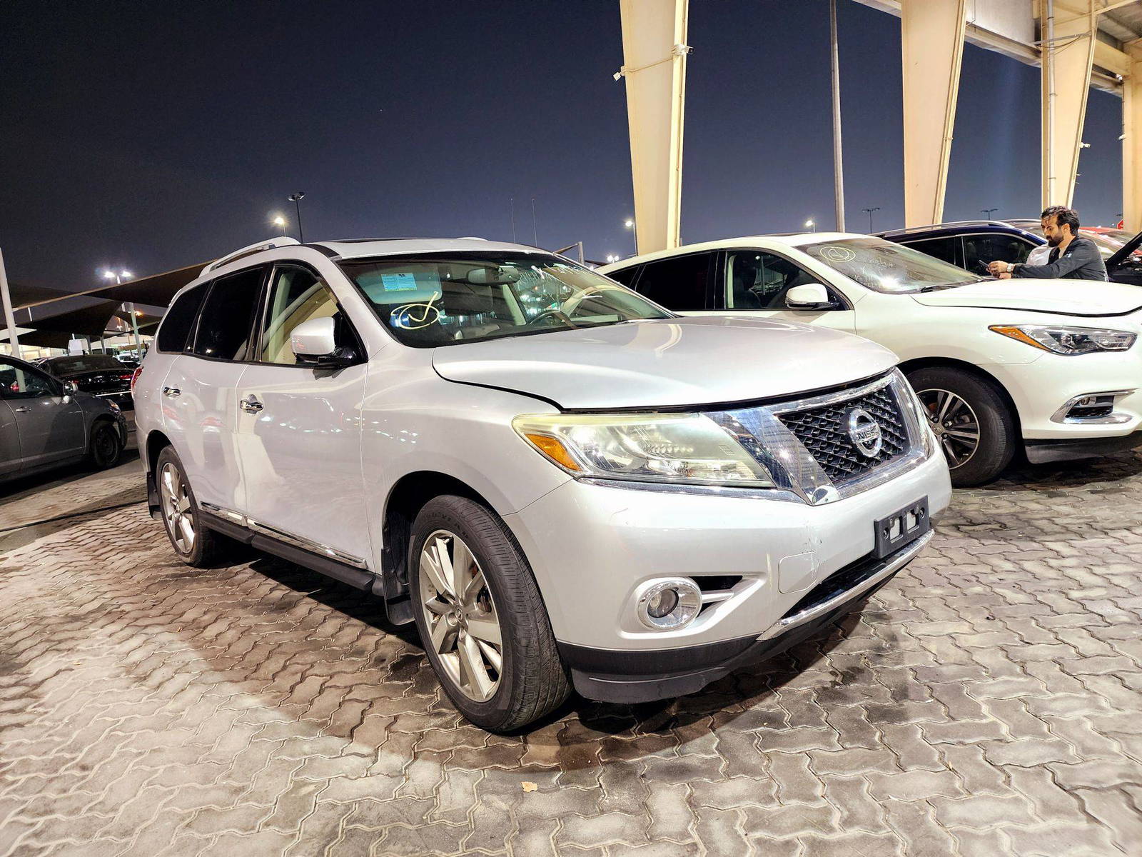 2013 NISSAN PATHFINDER — 156329 Miles — Lot 75000614 — Souq - Marhaba Auctions Used Cars - Image 3
