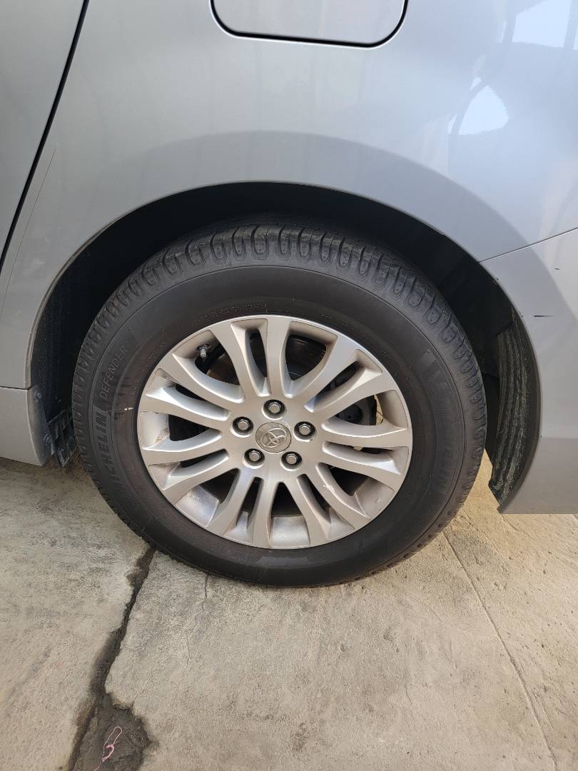 2015 TOYOTA SIENNA — 185560 Miles — Lot 531915 — Main - Marhaba Auctions Used Cars - Image 9