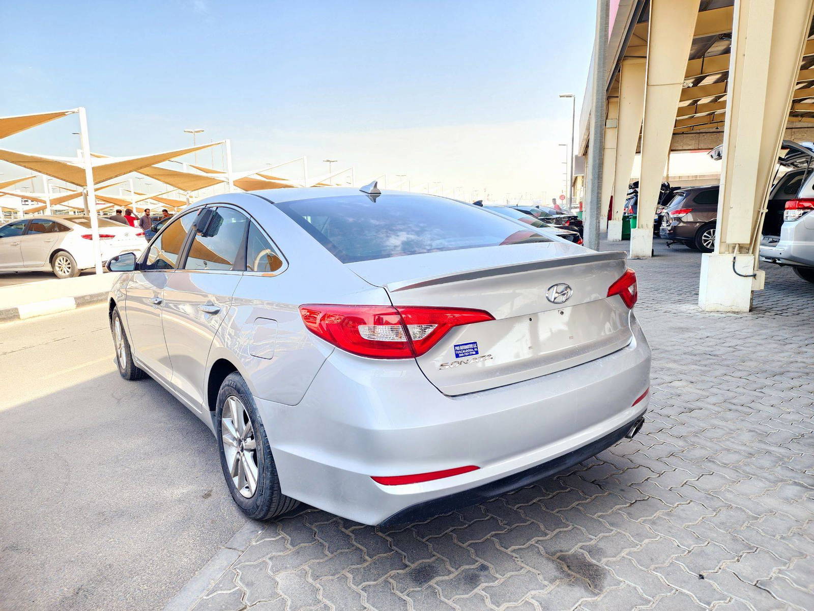2017 HYUNDAI SONATA — 172397 Miles — Lot H532538 — Souq - Marhaba Auctions Used Cars - Image 5