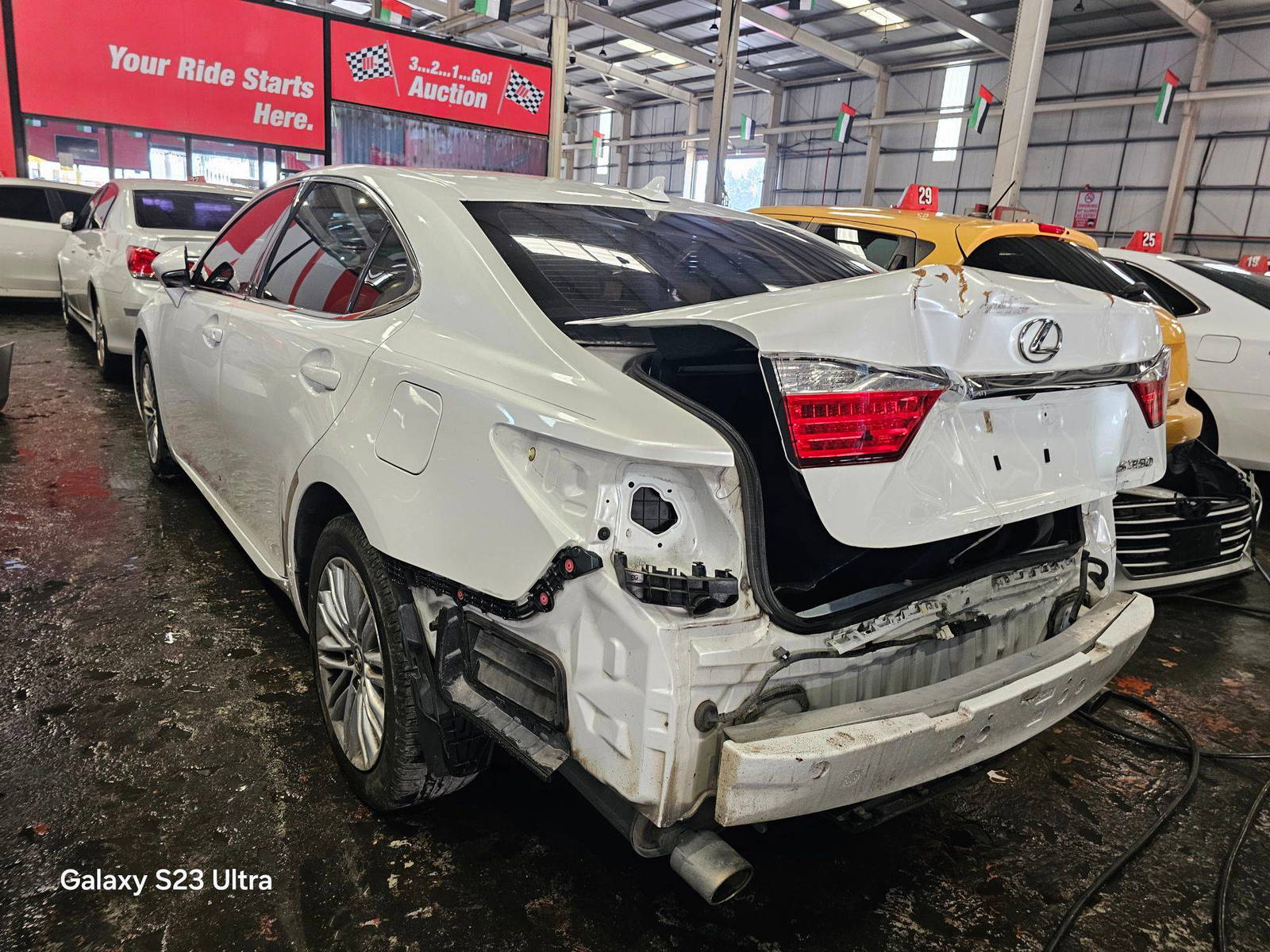 2013 LEXUS ES 350 — 187007 Miles — Lot 96969885 — Main - Marhaba Auctions Used Cars - Image 6