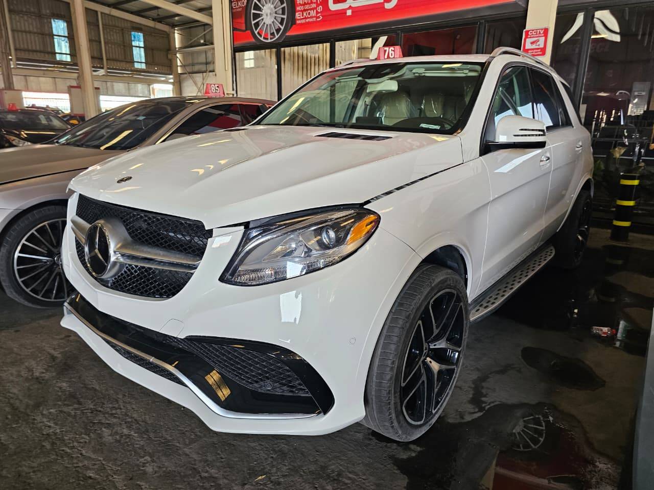 MERCEDES BENZ GLE 350 2018 view 2