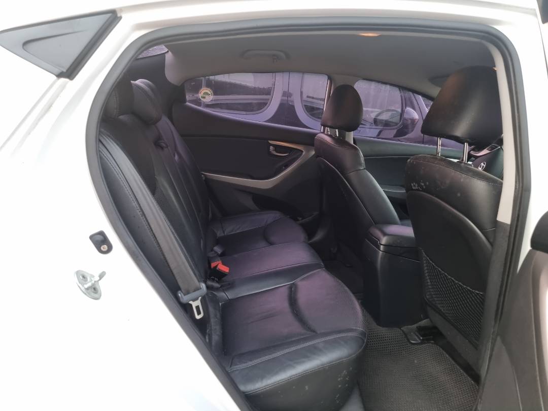 2012 HYUNDAI AVANTE — 141225 KM — Lot 215478 — Ind. 12 - Marhaba Auctions Used Cars - Image 7