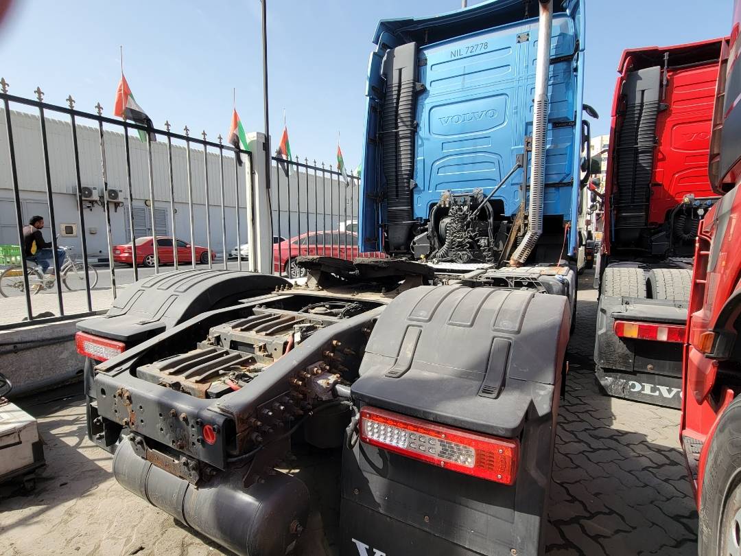 2015 VOLVO FH-Series — 1154603 KM — Lot 733990 — Main - Marhaba Auctions Used Cars - Image 5