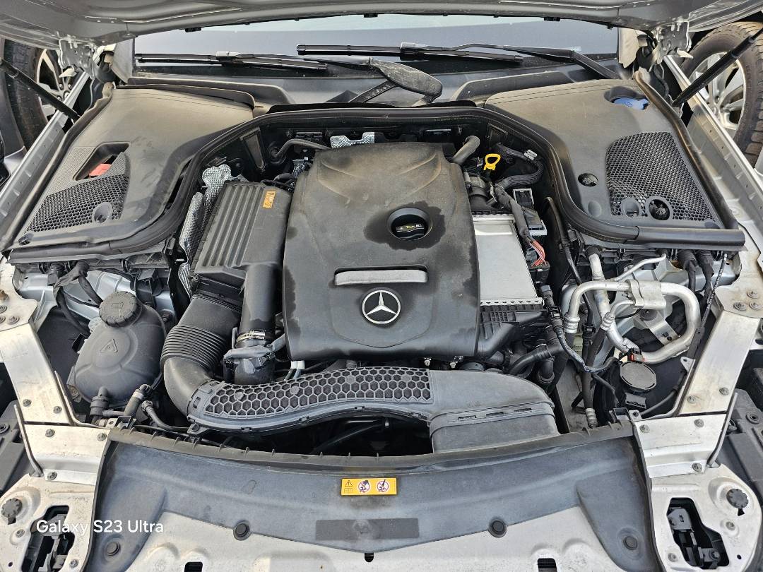 MERCEDES BENZ E-300 2019 - Marhaba Auction Used Cars - Image 4
