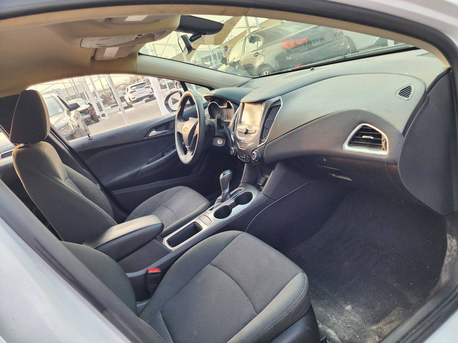 2018 CHEVROLET CRUIZE — 152344 KM — Lot 7101844 — Main - Marhaba Auctions Used Cars - Image 5
