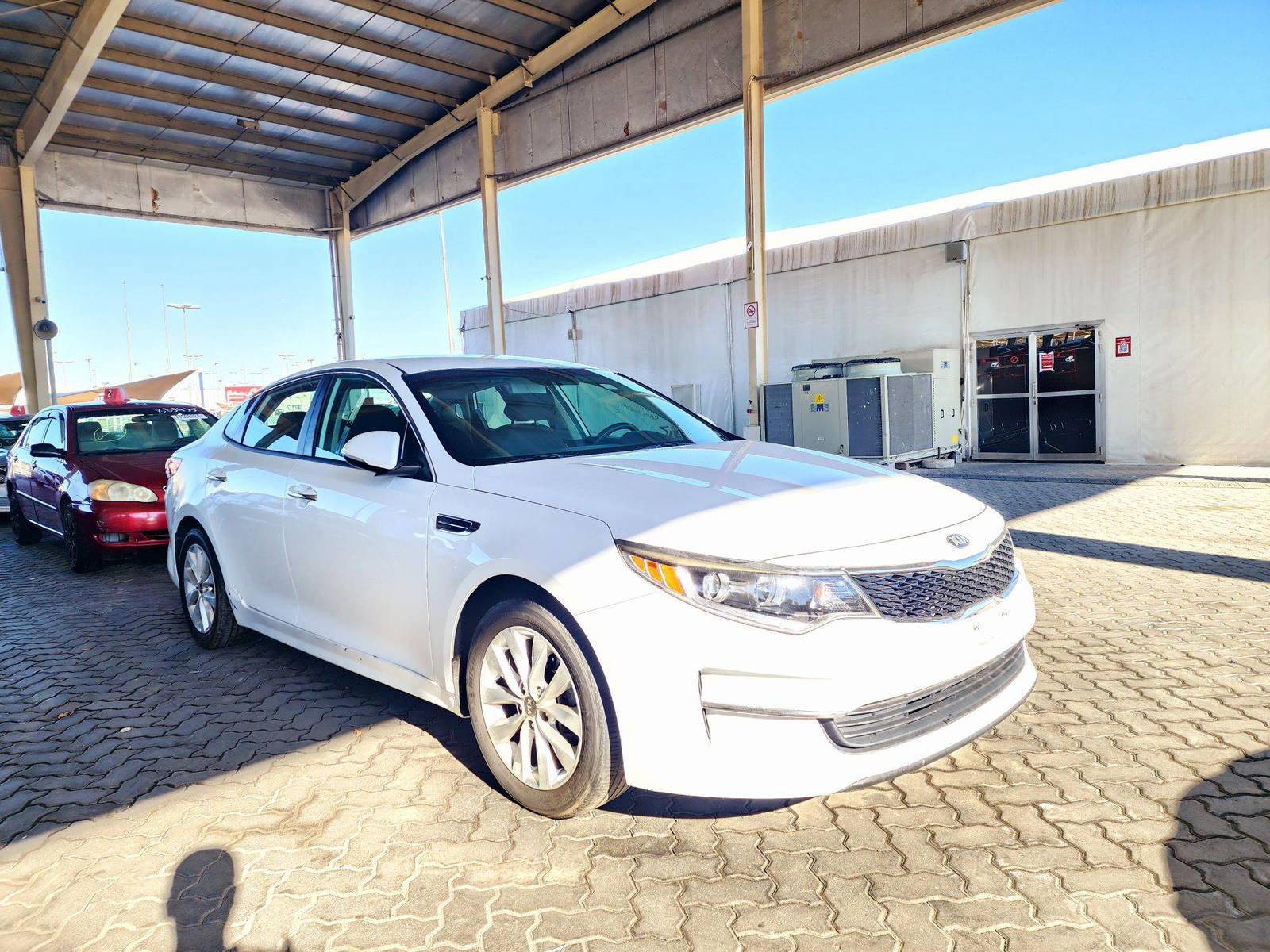 2016 KIA OPTIMA — 109979 Miles — Lot 236702 — Souq - Marhaba Auctions Used Cars - Image 4