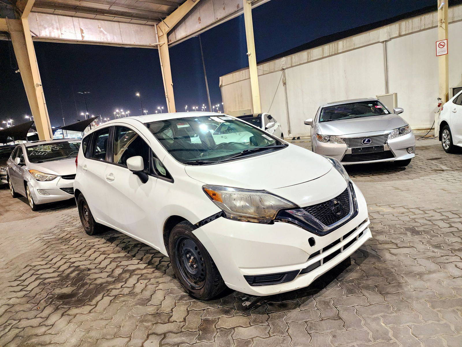 2017 NISSAN VERSA NOTE — 163180 Miles — Lot 6700677 — Souq - Marhaba Auctions Used Cars - Image 4