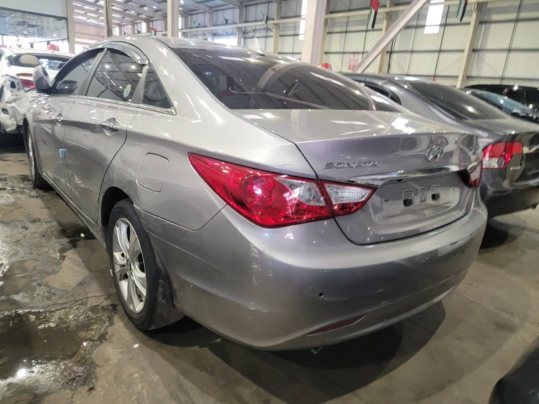 2011 HYUNDAI SONATA — 126728 KM — Lot 188299 — Main - Marhaba Auctions Used Cars - Image 6