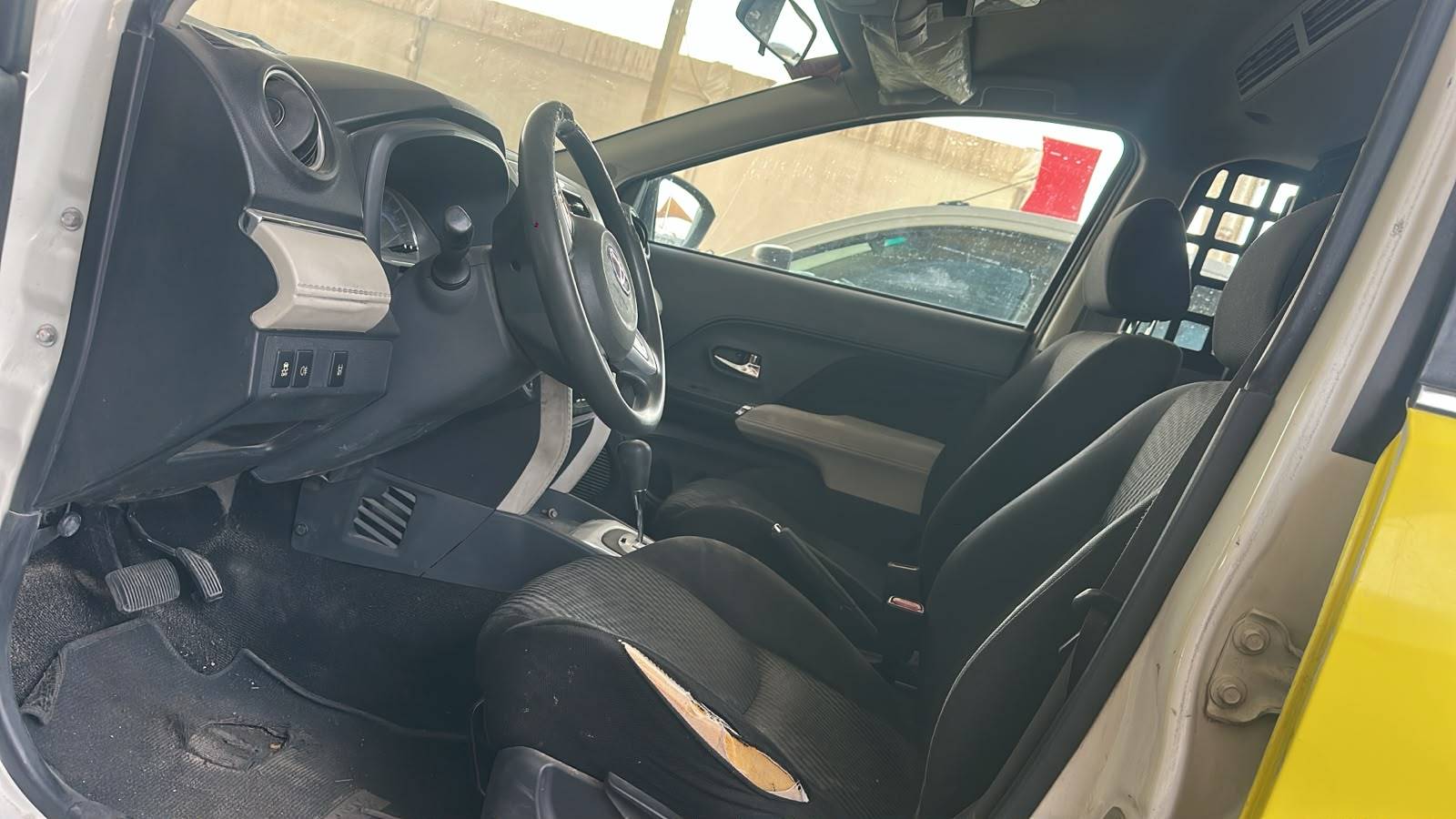 2020 TOYOTA RUSH — 130902 KM — Lot 4LK011134 — Souq - Marhaba Auctions Used Cars - Image 7