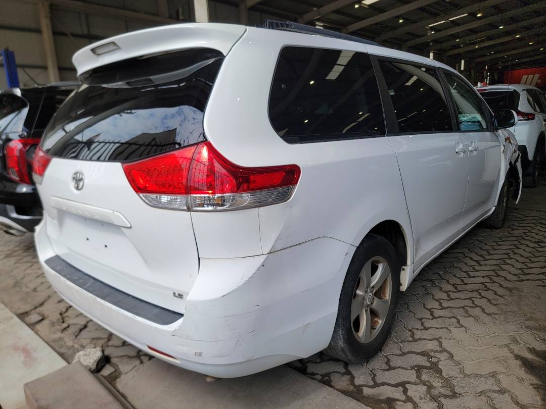2012 TOYOTA SIENNA — 259394 Miles — Lot 237239 - Marhaba Auctions Used Cars - Image 3