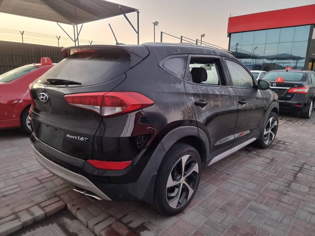 2017 HYUNDAI TUCSON — 117356 Miles — Lot 79371593 — Ind. 12 - Marhaba Auctions Used Cars - Image 5