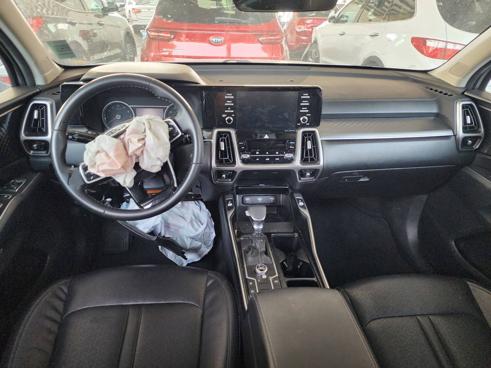 2021 KIA SORENTO — 97810 Miles — Lot 41770705 — Souq - Marhaba Auctions Used Cars - Image 7