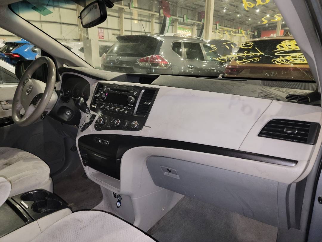2011 TOYOTA SIENNA — 199039 Miles — Lot 37652239 - Marhaba Auctions Used Cars - Image 6