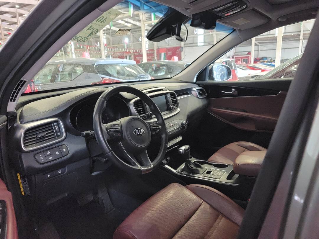 2017 KIA SORENTO — 92706 Miles — Lot 40171172 — Main - Marhaba Auctions Used Cars - Image 6