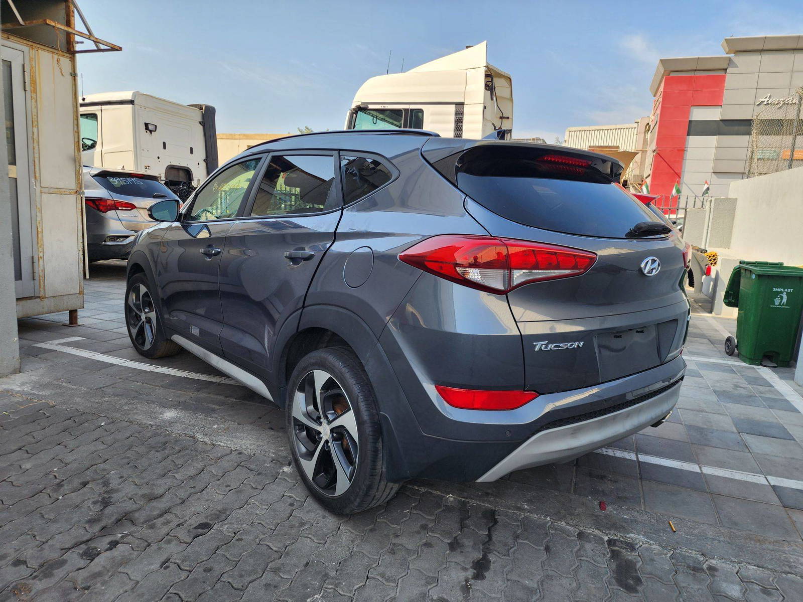 2018 HYUNDAI TUCSON — 131861 Miles — Lot 42587 — Al Quoz - Marhaba Auctions Used Cars - Image 4