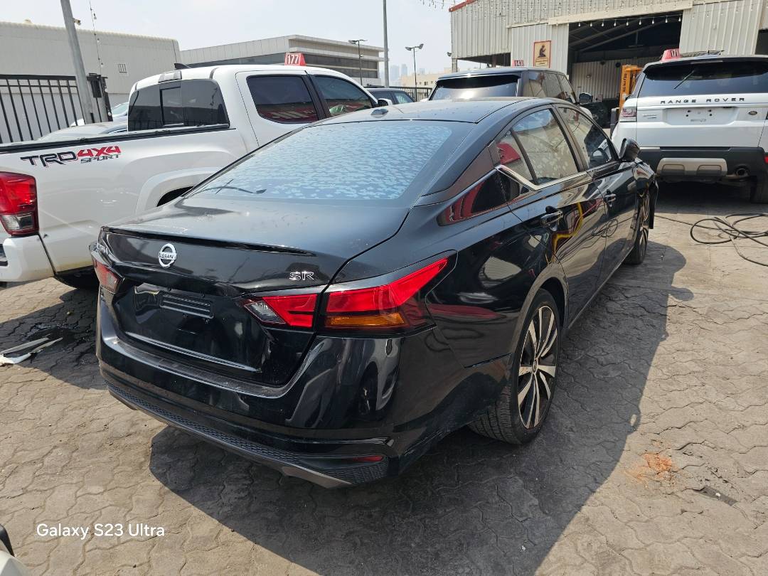 2019 NISSAN ALTIMA — 79681 Miles — Lot 3328024 — Souq - Marhaba Auctions Used Cars - Image 3
