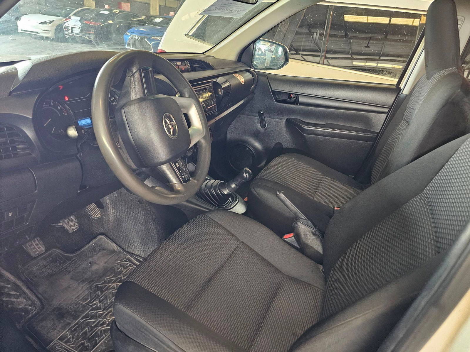 2019 TOYOTA HILUX — 132140 KM — Lot 215487 — Main - Marhaba Auctions Used Cars - Image 8