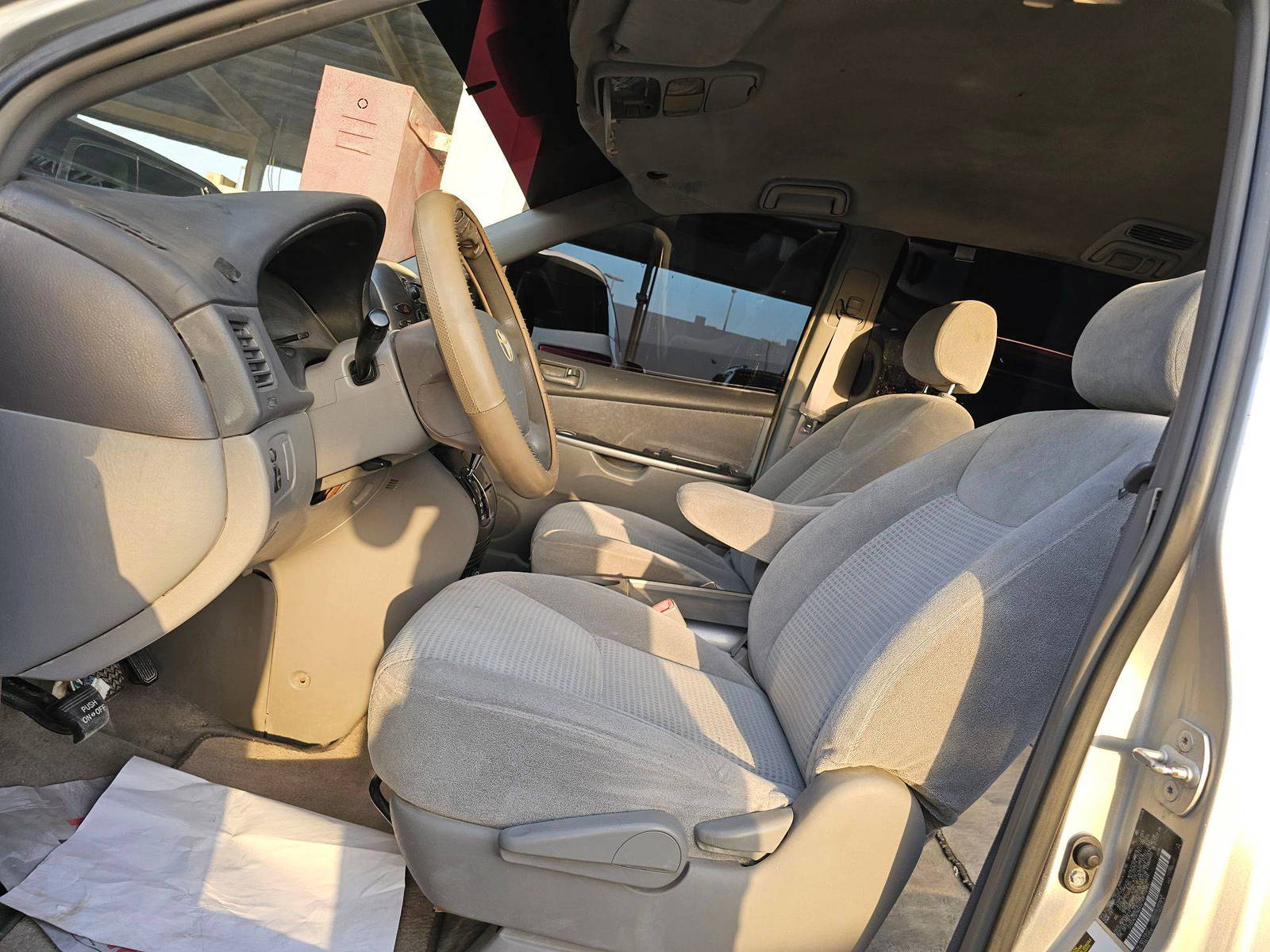 TOYOTA SIENNA 2006 - Marhaba Auction Used Cars - Image 8