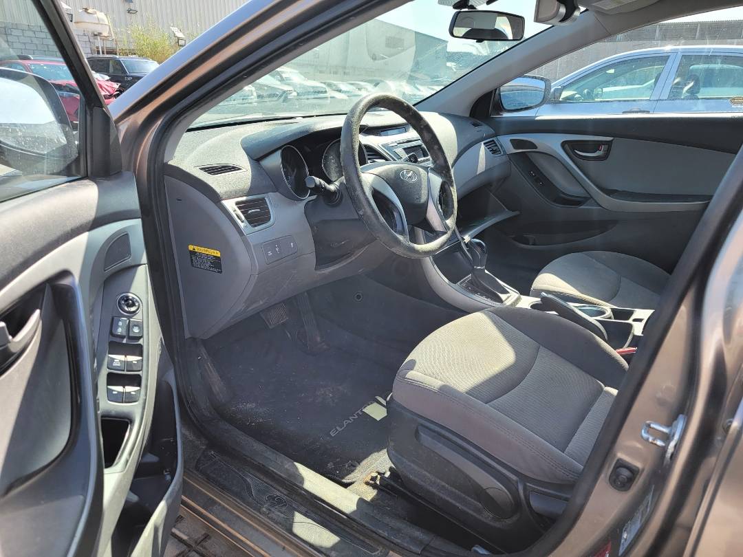 2016 HYUNDAI ELANTRA — 195484 KM — Lot H798455 — Main - Marhaba Auctions Used Cars - Image 6