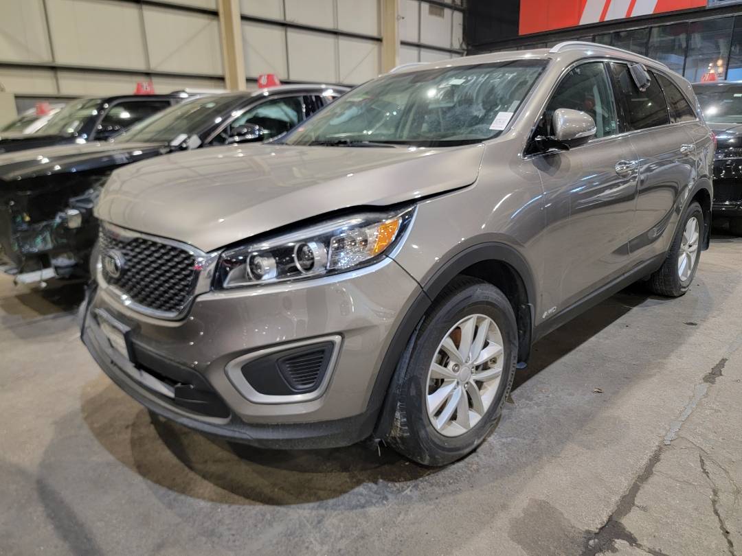2017 KIA SORENTO — 104128 Miles — Lot 245428 — Main - Marhaba Auctions Used Cars - Image 4