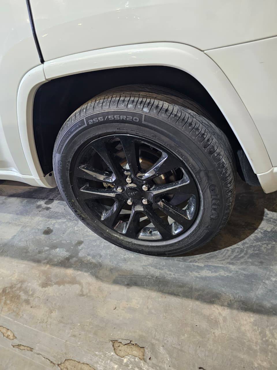 2019 JEEP GRAND CHEROKEE LAREDO — 95239 KM — Lot G2KC59760 — Main - Marhaba Auctions Used Cars - Image 7