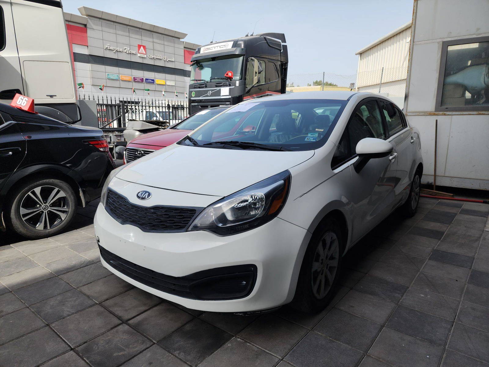 2015 KIA RIO — 118341 Miles — Lot 92457 — Al Quoz - Marhaba Auctions Used Cars - Image 4