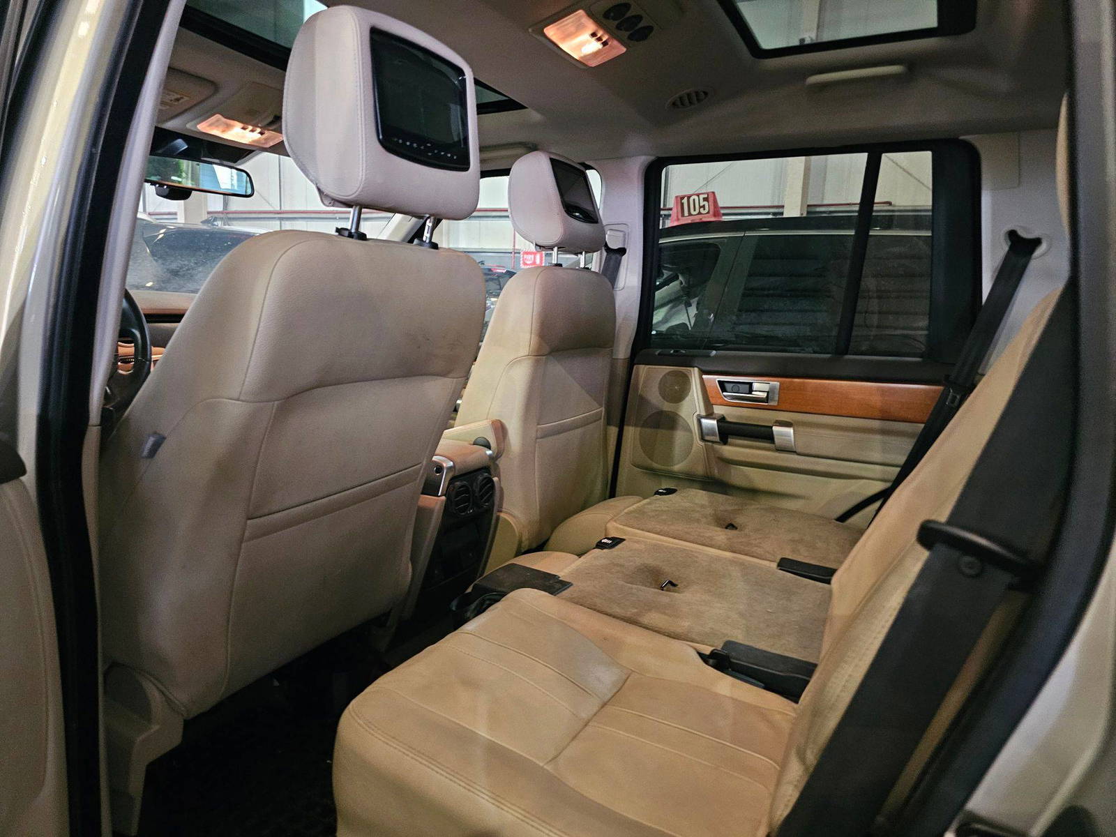 2016 LAND ROVER LR4 HSE — 69962 Miles — Lot 0GA788672 — Main - Marhaba Auctions Used Cars - Image 7