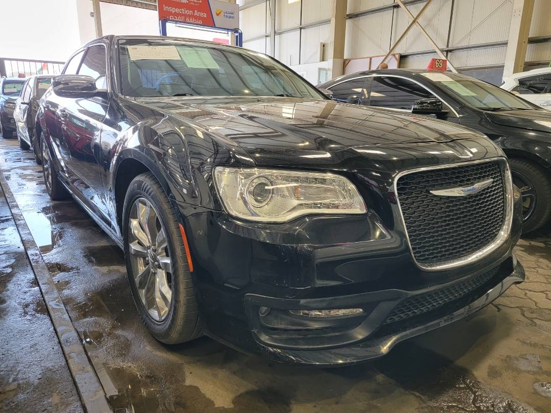 2018 CHRYSLER 300 — 146622 Miles — Lot 0JH137817 — Main - Marhaba Auctions Used Cars - Image 4