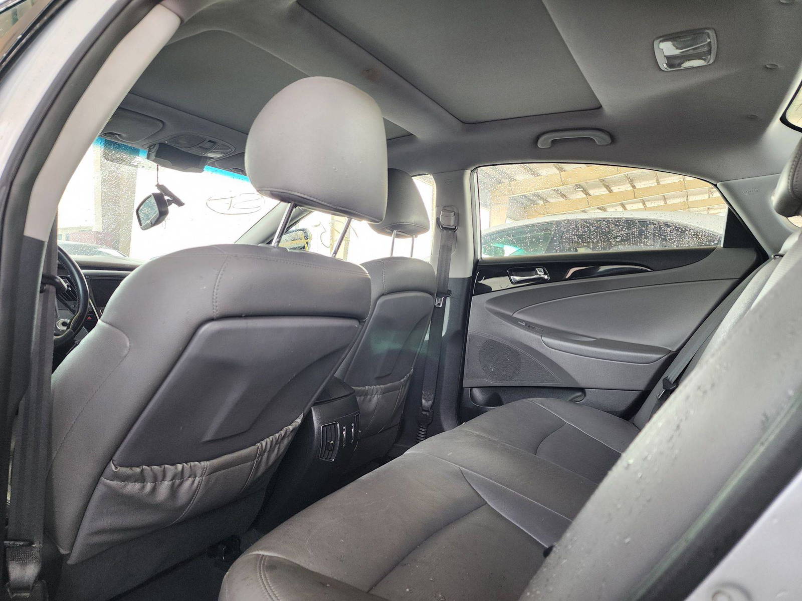 2012 HYUNDAI SONATA — 155389 Miles — Lot 58479254 — Souq - Marhaba Auctions Used Cars - Image 6