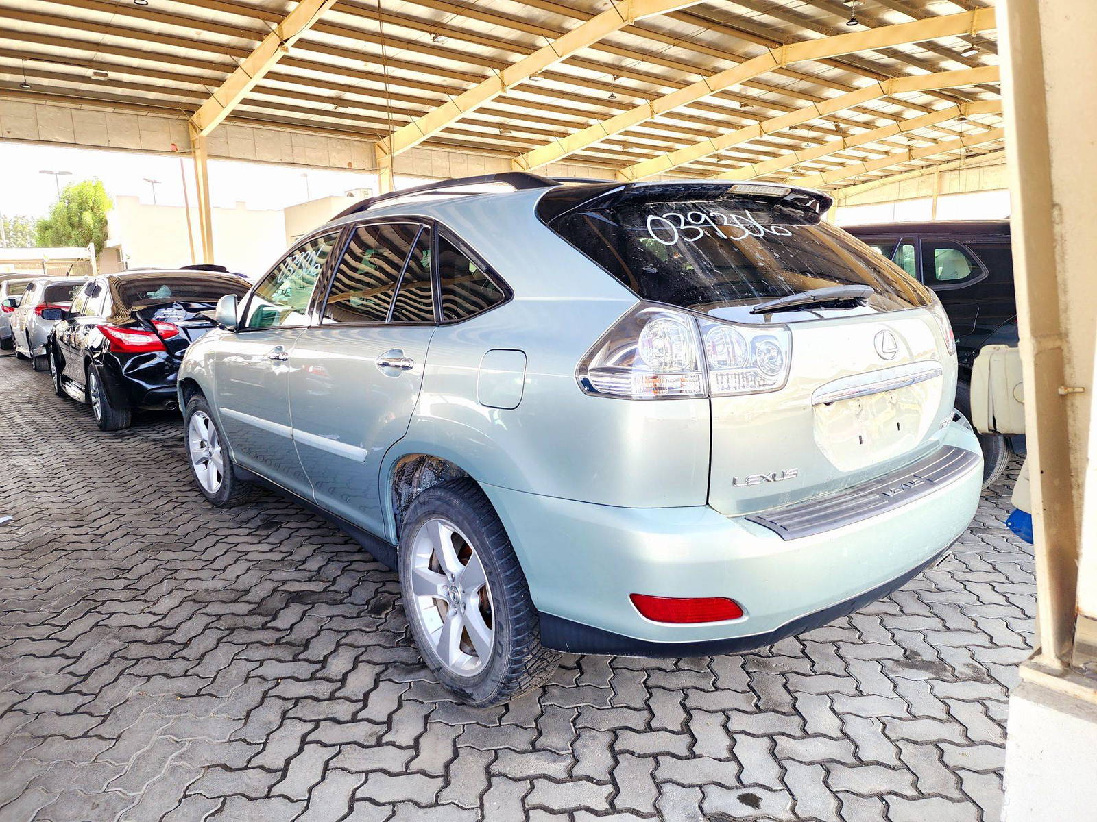 2008 LEXUS RX 350 — 178388 Miles — Lot 40059365 — Souq - Marhaba Auctions Used Cars - Image 3