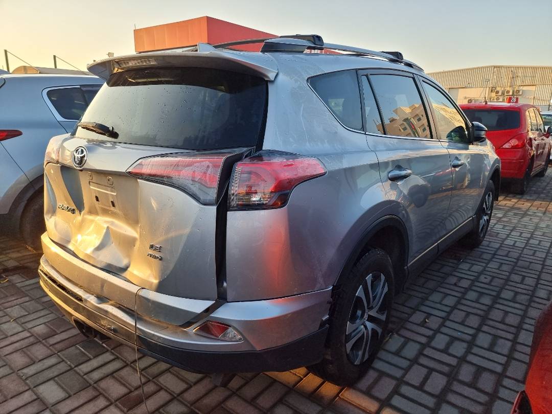2018 TOYOTA RAV4 — 97009 Miles — Lot 215487 — Ind. 12 - Marhaba Auctions Used Cars - Image 4
