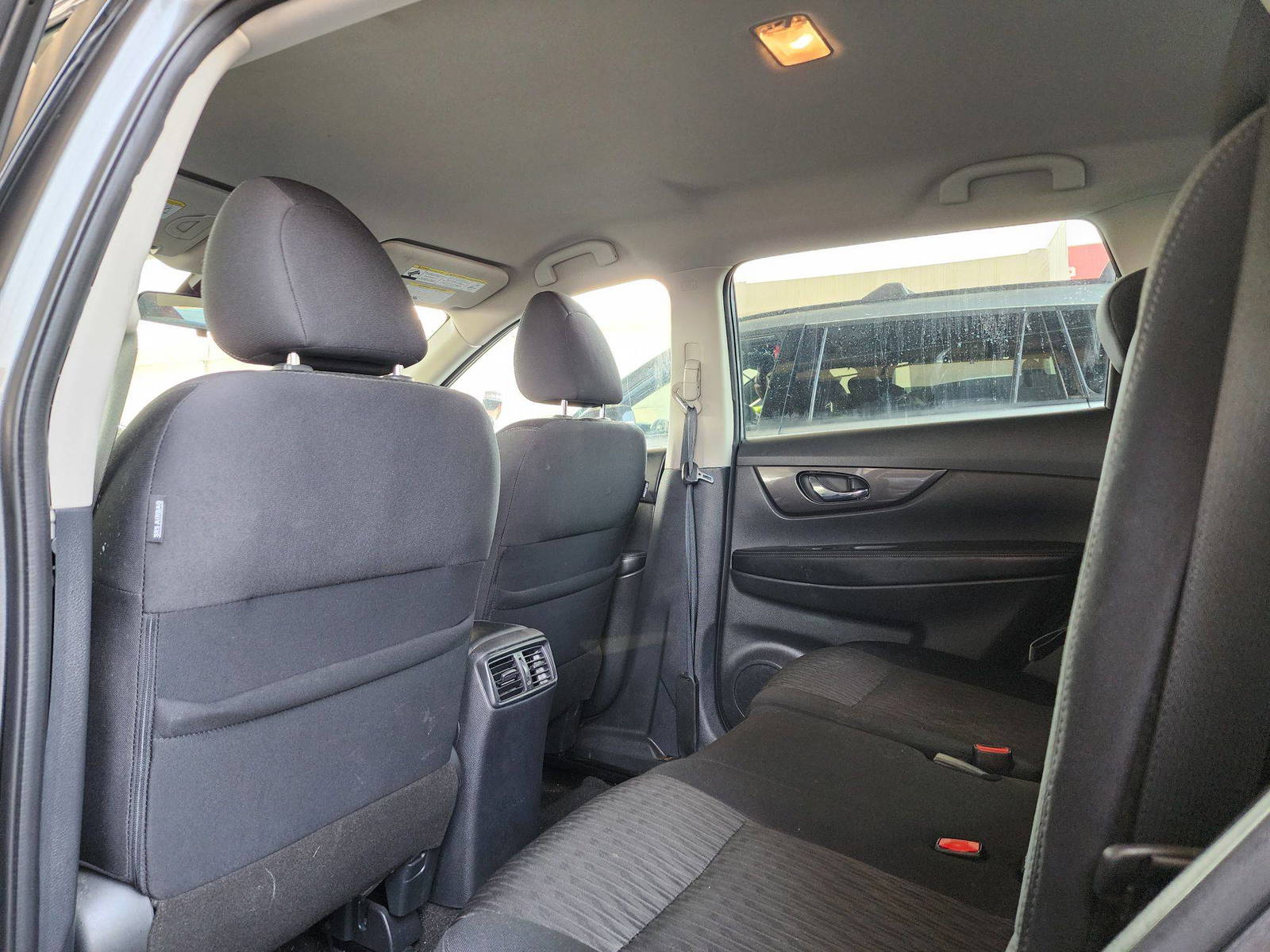 2019 NISSAN ROGUE — 26535 KM — Lot 54796994 — Souq - Marhaba Auctions Used Cars - Image 6